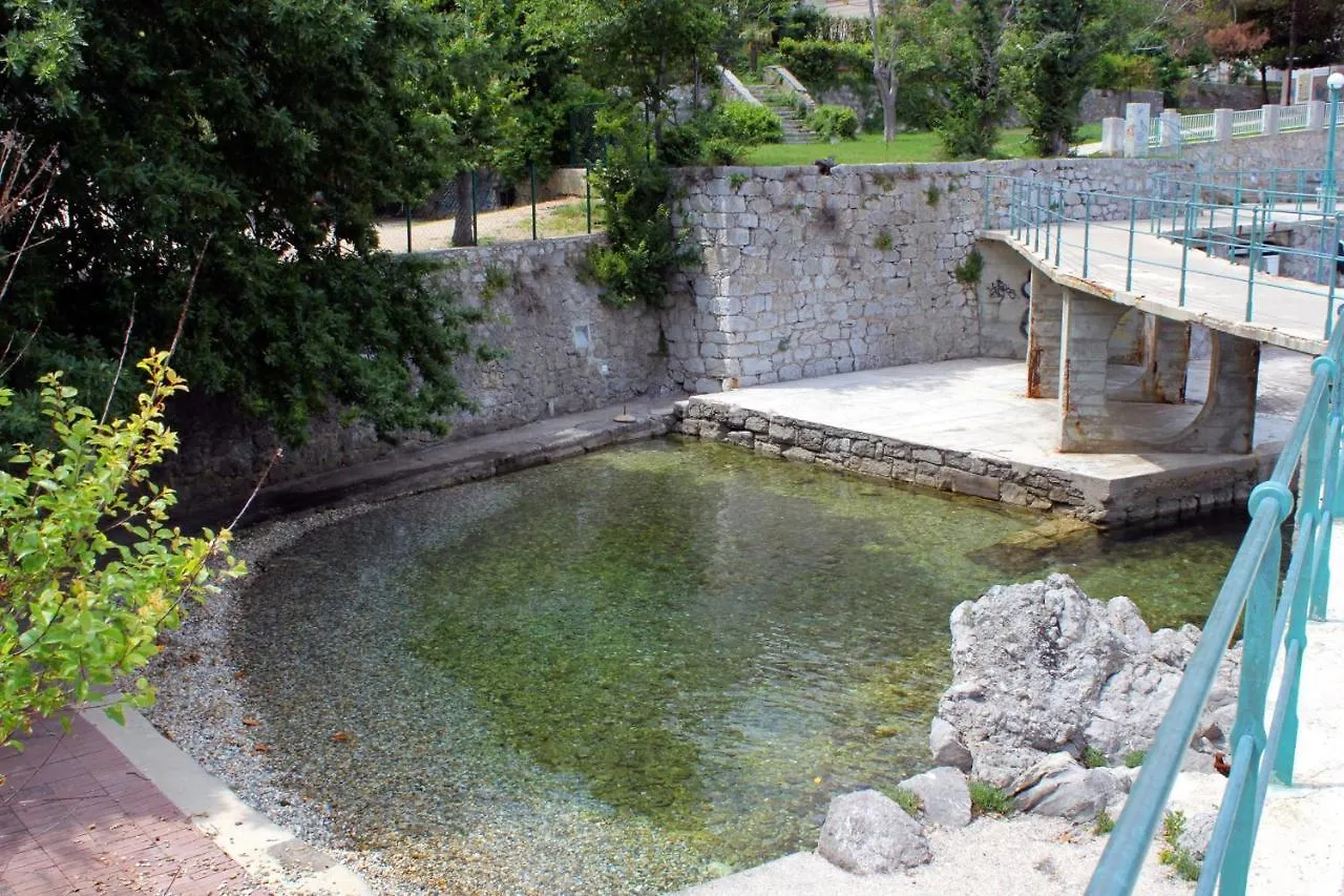 Apartments With A Parking Space Lovran, Opatija - 7869 Croatia