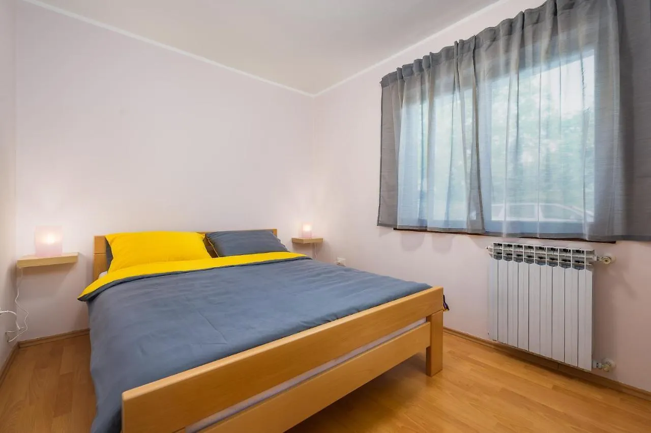 Apartments With A Parking Space Lovran, Opatija - 7869 Croatia
